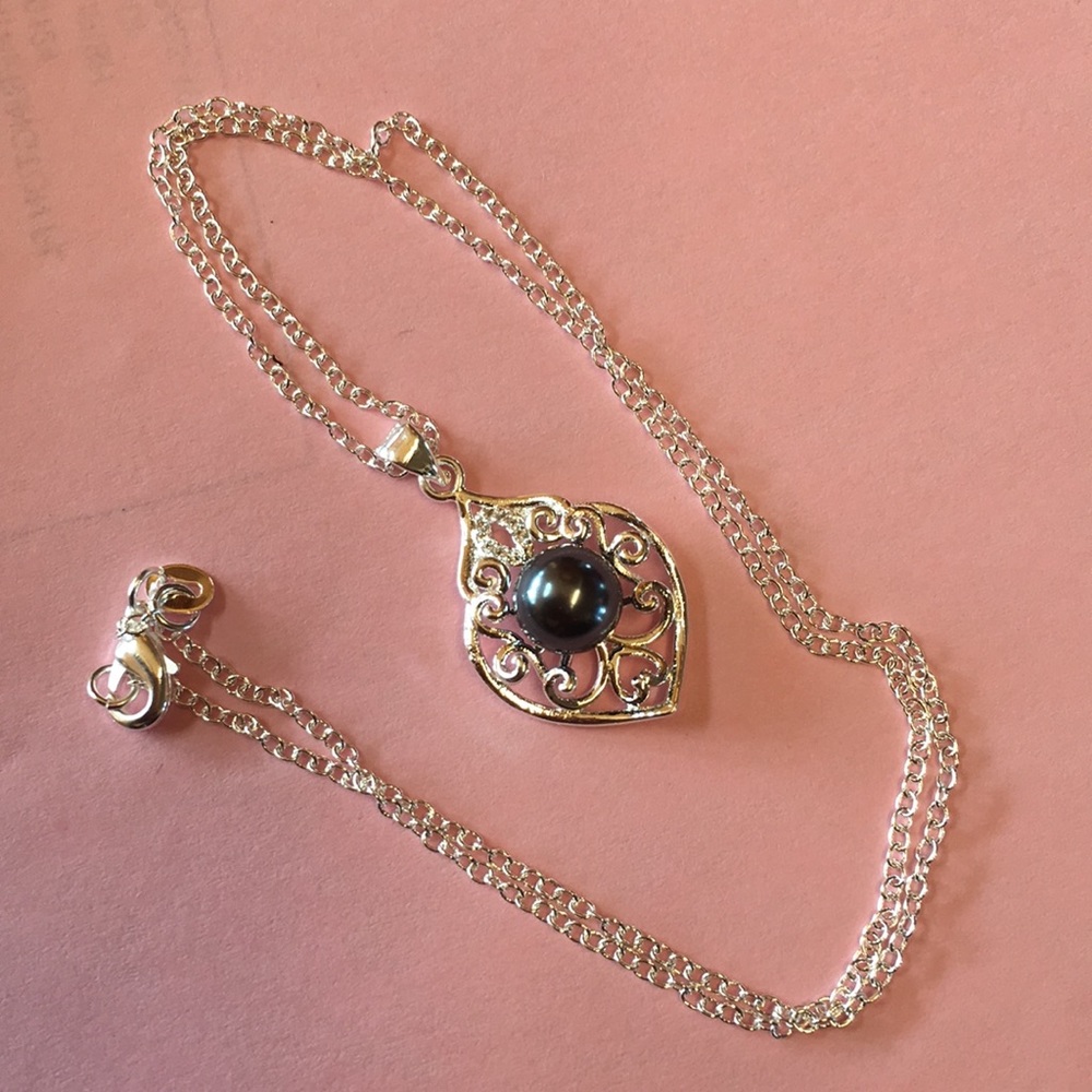 New Silver Plated Faux Pearl & CZ Stones Necklace